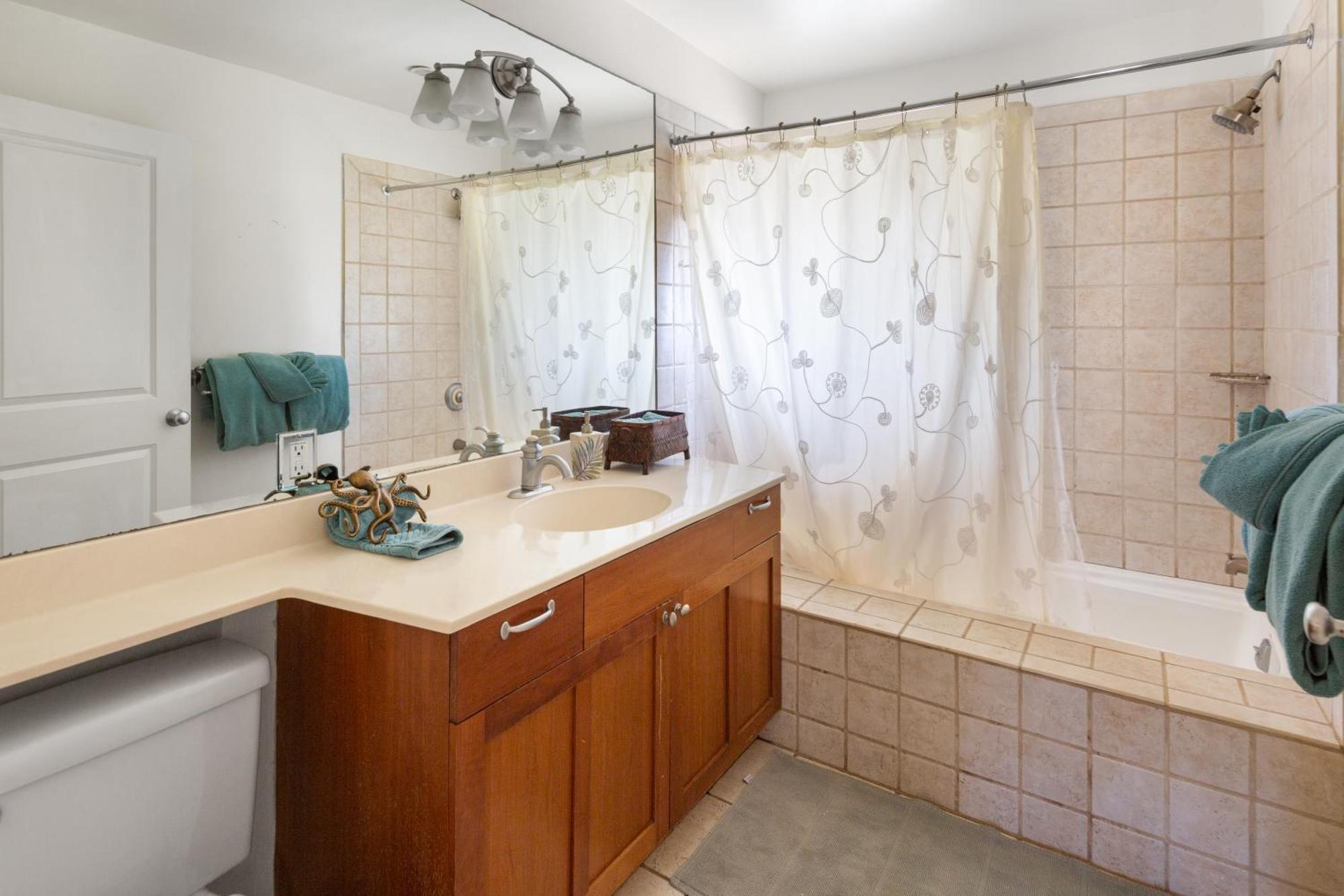 Bamboo Suite, 1 Bedroom, Sleeps 4, Pool & Bbq, Pre-Renovation Summer Sale Kihei Exterior photo